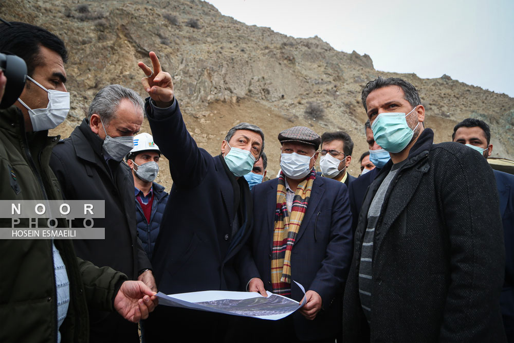 بازدید روسای بنیاد مستضعفان و سازمان برنامه بودجه از آزاد راه تهران - شمال