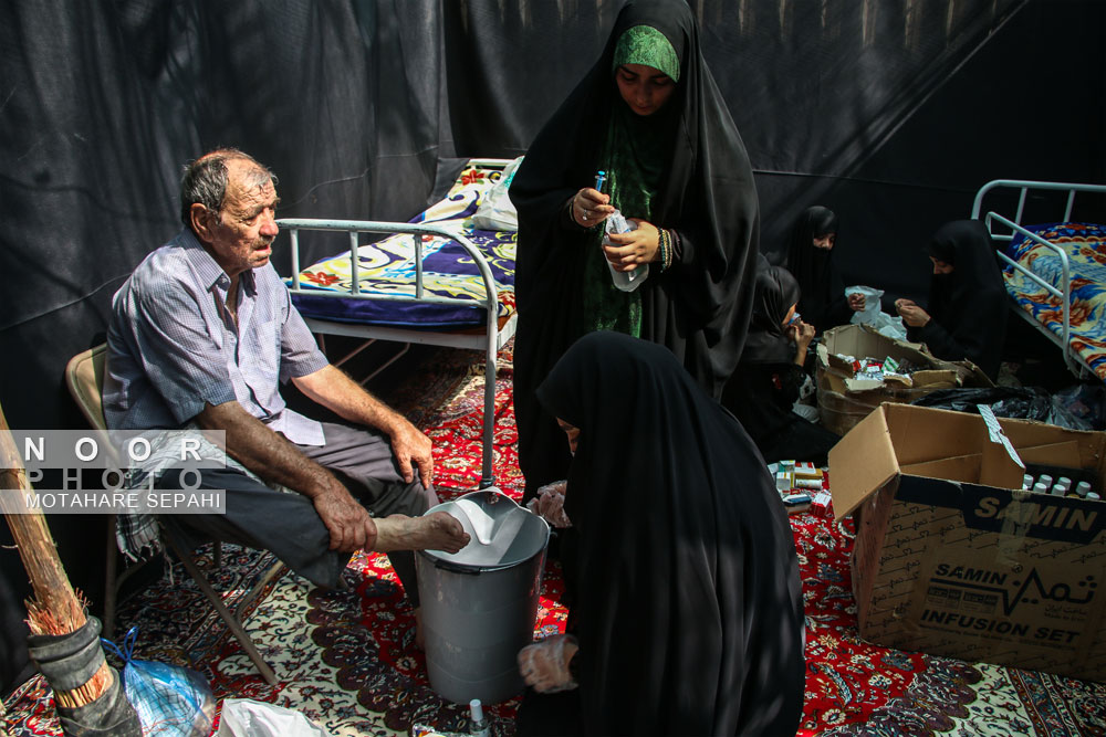 خدمات رسانی موکب ها به زائران اربعین حسینی