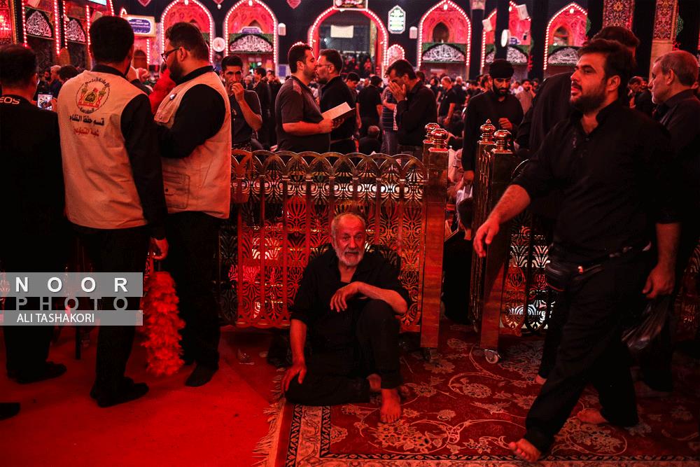 زائران اربعین حسینی در کربلای معلی