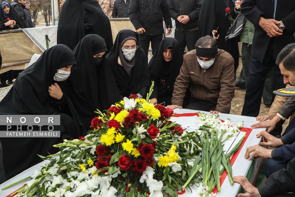 تشییع و تدفین شهید گمنام در شهرکرد