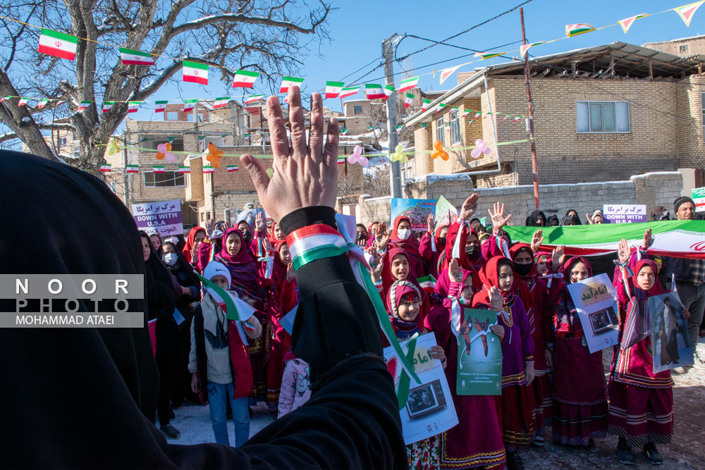راهپیمایی 22 بهمن در روستای وامنان گلستان