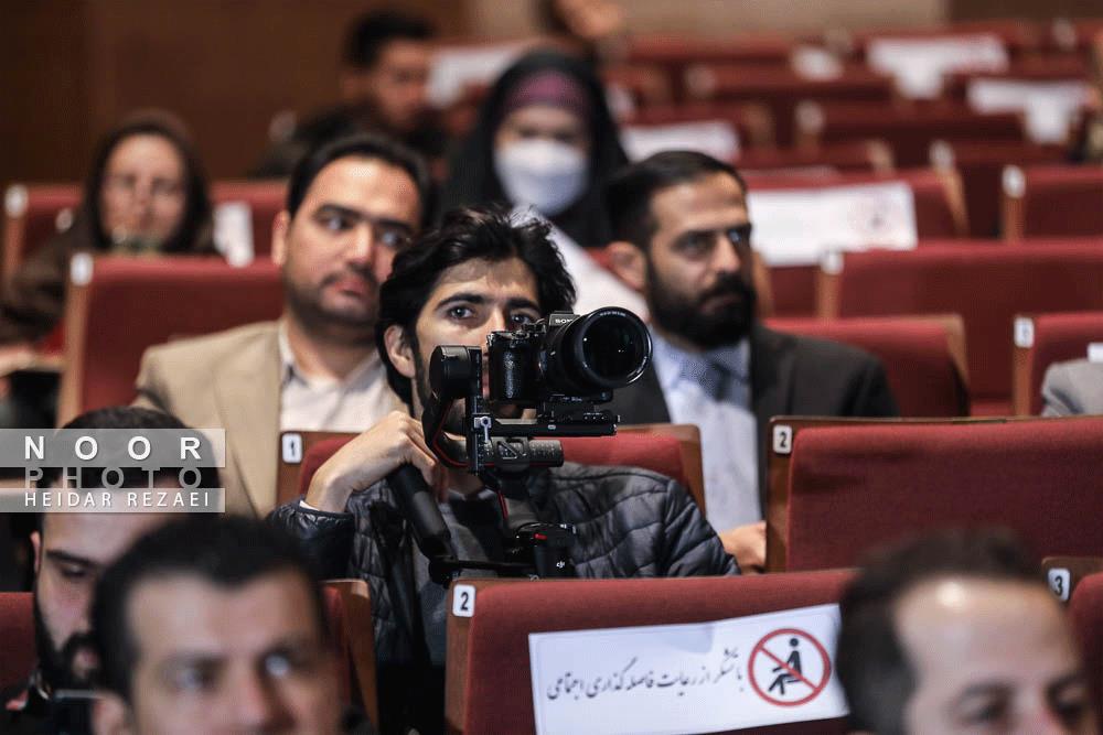 آئین واگذاری 135 هزارمین سند از املاک غصب شده تویط خاندان پهلوی به مردم