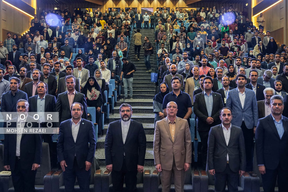 افتتاح نمایشگاه کار دانشگاه تهران