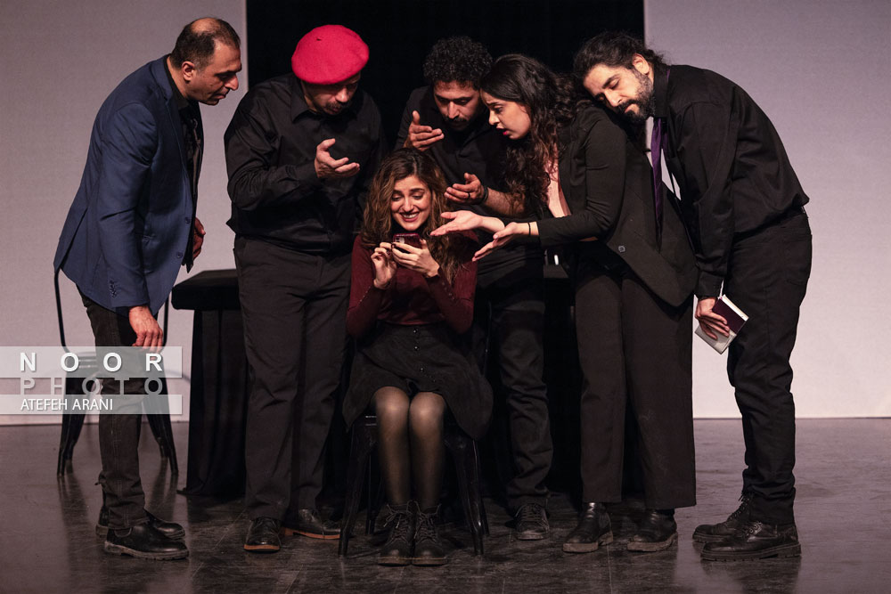 اجرای تئاتر کرمولک