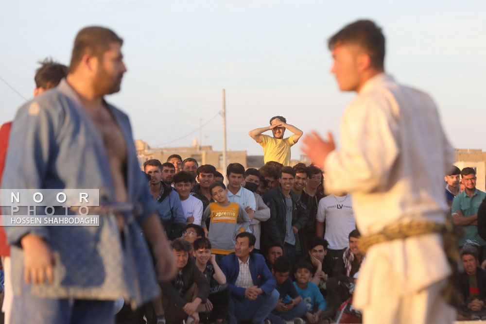 مسابقات کشتی سنتی افغان های مقیم ایران