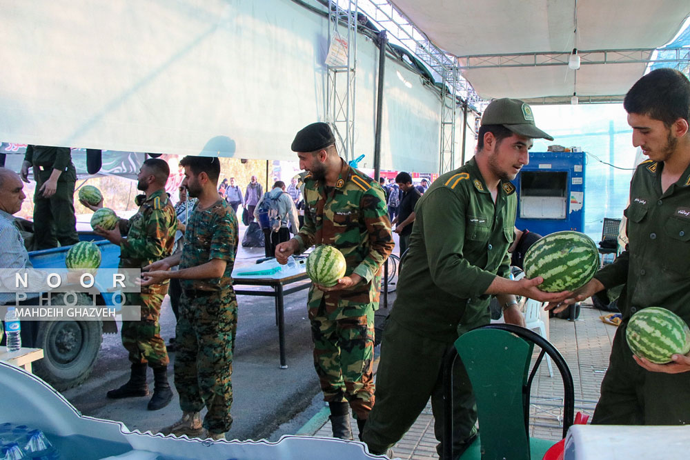 زائران اربعین حسینی در مرز خسروی