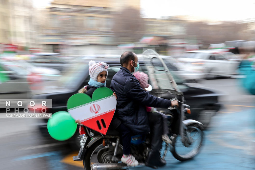 راهپیمایی 22 بهمن در مشهد