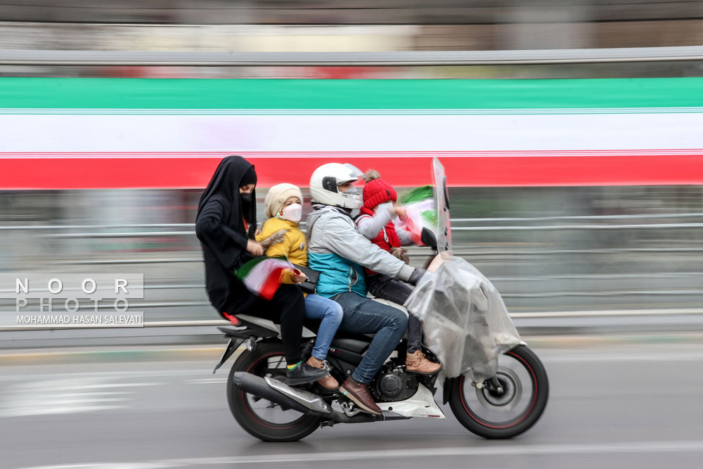 راهپیمایی 22 بهمن در مشهد