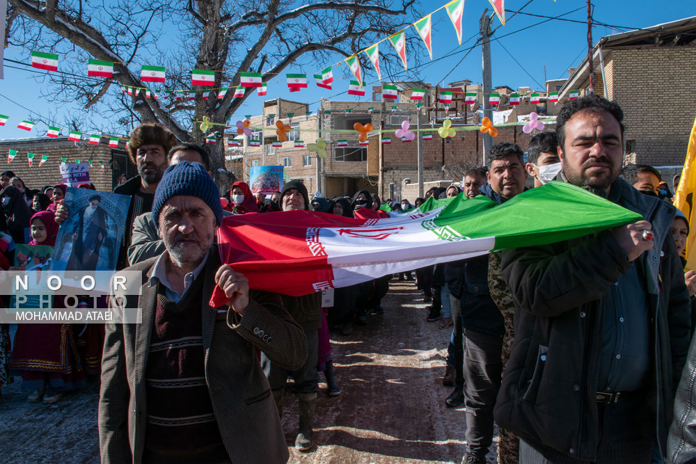 راهپیمایی 22 بهمن در روستای وامنان گلستان