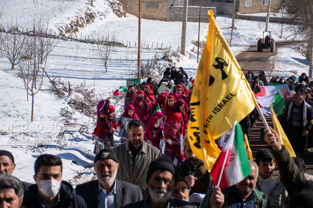 راهپیمایی 22 بهمن در روستای وامنان گلستان