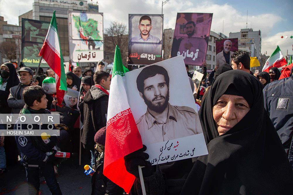 راهپیمایی 22 بهمن در تهران