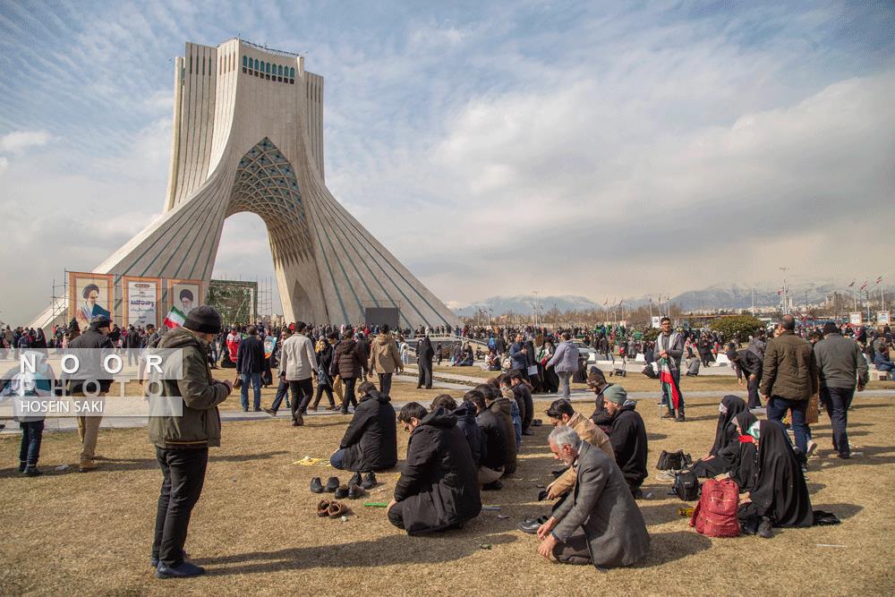 راهپیمایی 22 بهمن در تهران