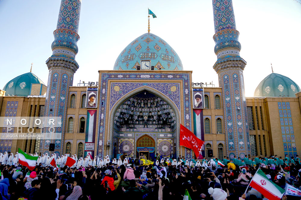 رونمایی سرود «فرمانده مهدی» در صحن مسجد جمکران