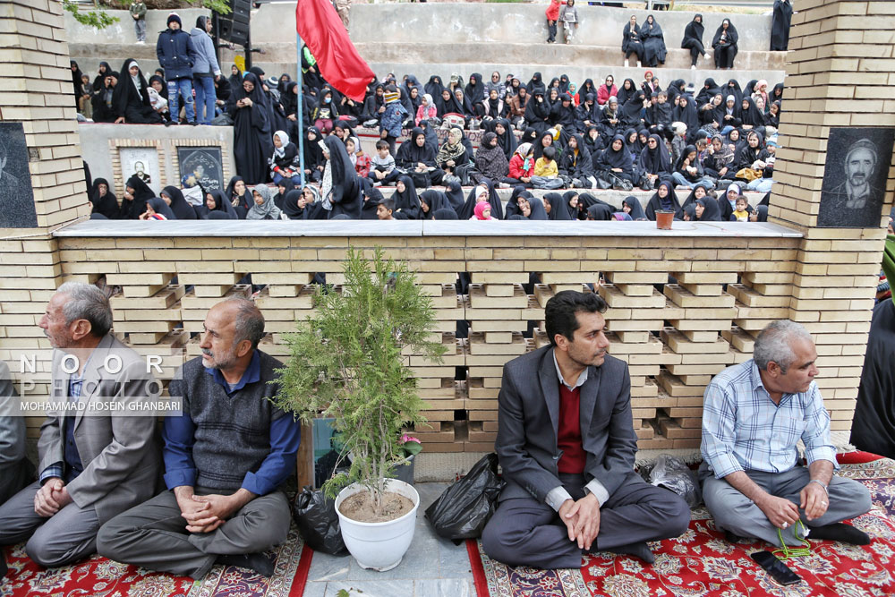 تشییع شهید گمنام در سیمک کوهپایه کرمان