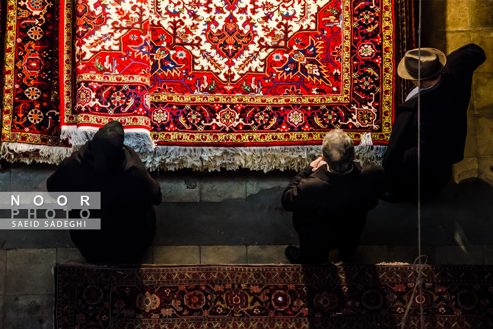 تبریز، در حال حاضر از سوی «شورای جهانی صنایع دستی» به عنوان «شهر جهانی بافت فرش» انتخاب شده است.