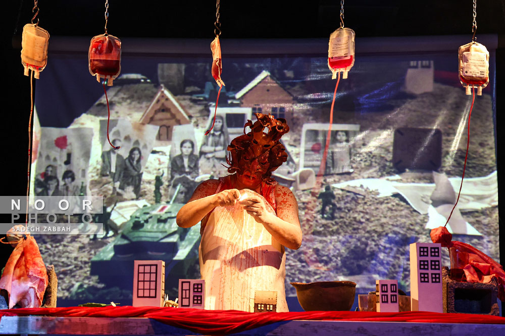 اجرای نمایش مانتیکور