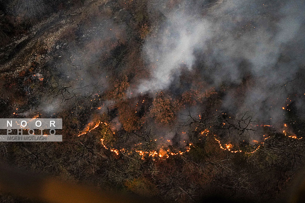 اطفای حریق هوایی در جنگل‌های توسکستان