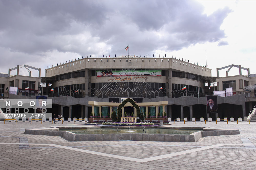 بازگشت زائران و مسافران نوروزی از مشهد