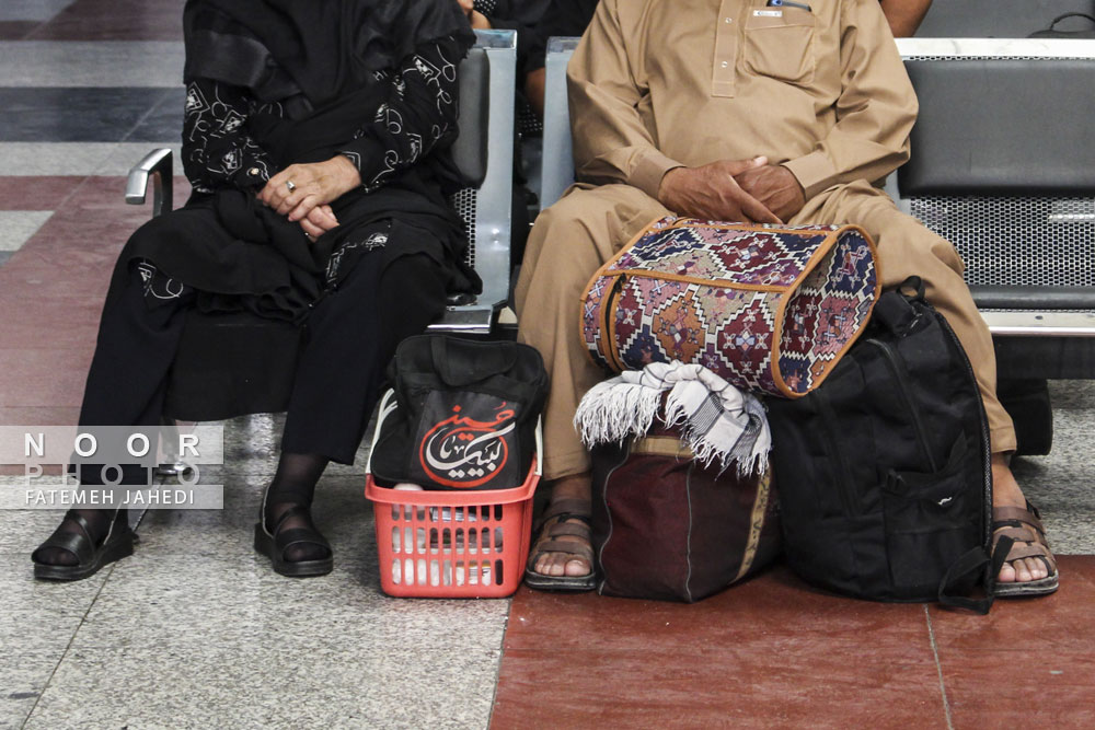 بازگشت زائران و مسافران نوروزی از مشهد