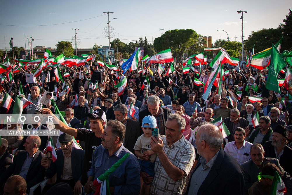 تجمع مردمی اقوام لک، لر و کرد در دفاع از ایران