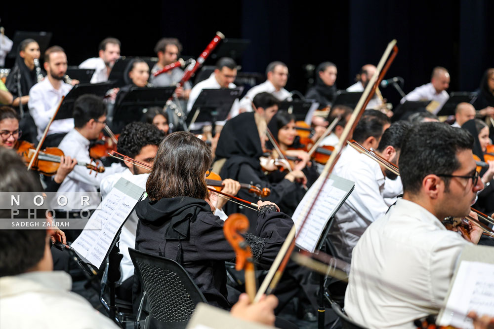اجرای ارکستر موسیقی ملی ایران