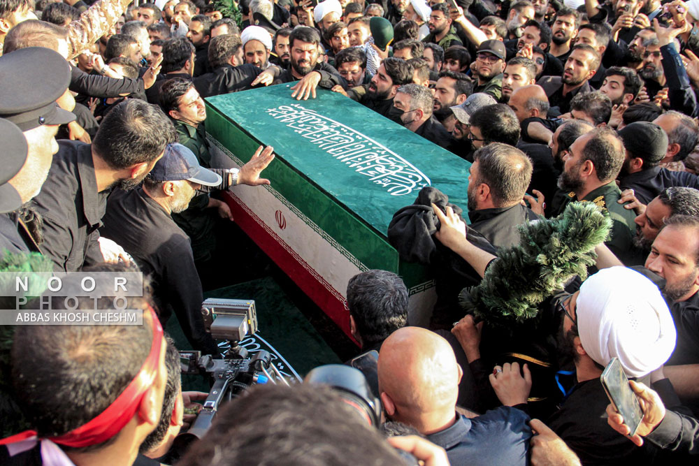 اقامه نماز و تشییع پیکر رهبر شهید انقلاب در قم