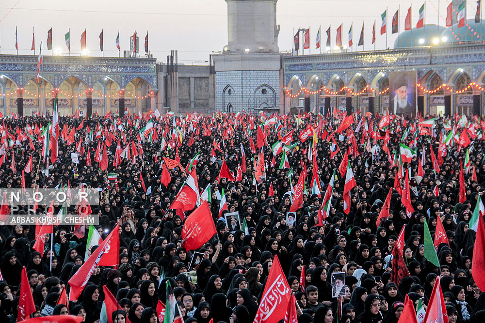 اقامه نماز و تشییع پیکر رهبر شهید انقلاب در قم