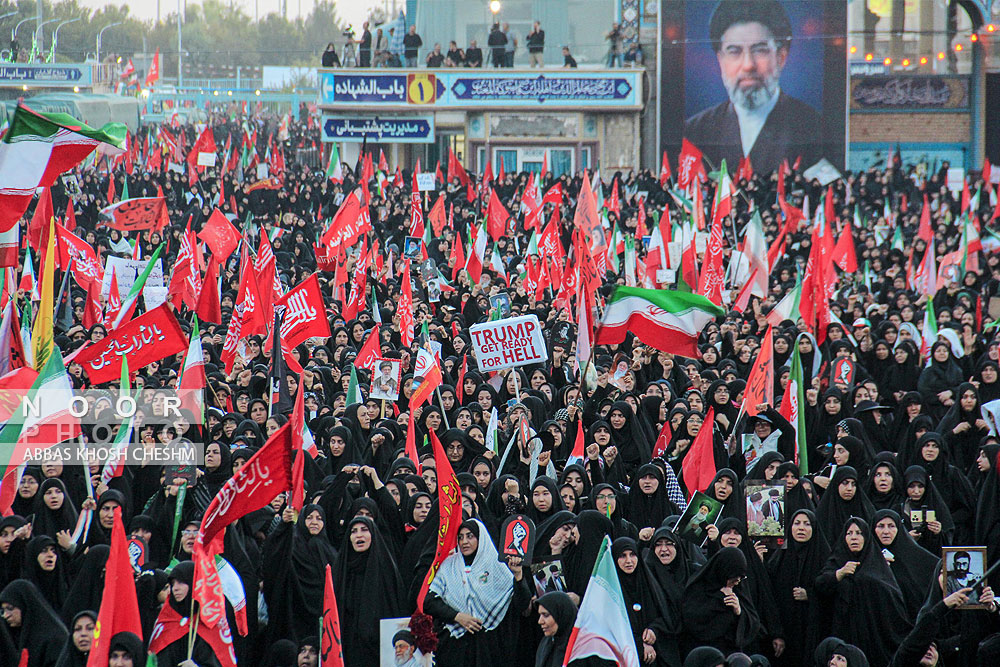 اقامه نماز و تشییع پیکر رهبر شهید انقلاب در قم