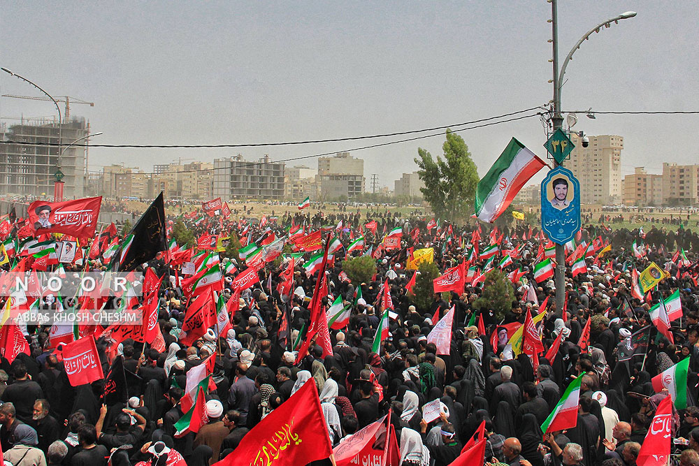 تشییع پیکر رهبر شهید انقلاب در قم