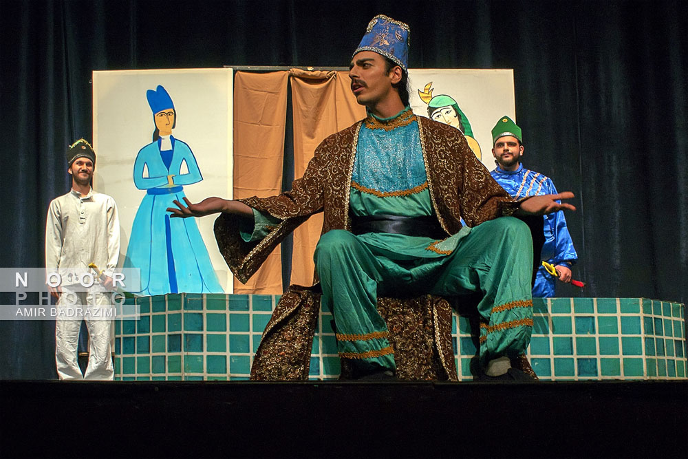 نمایش کمدی «یک شب، هزار شب»