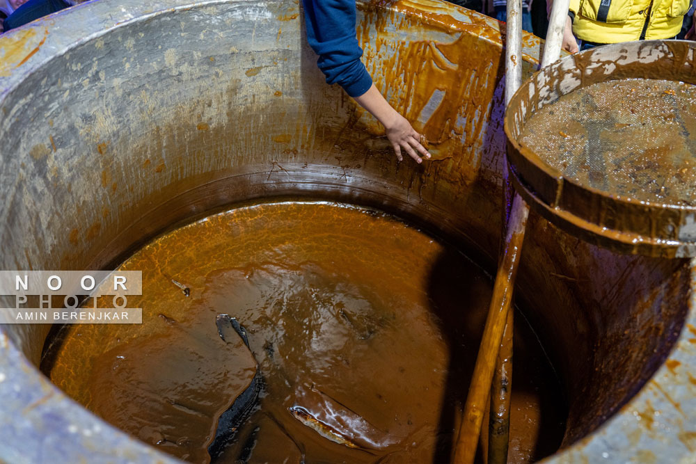 پخت%2050%20تن%20سمنی%20نذری%20در%20شیراز